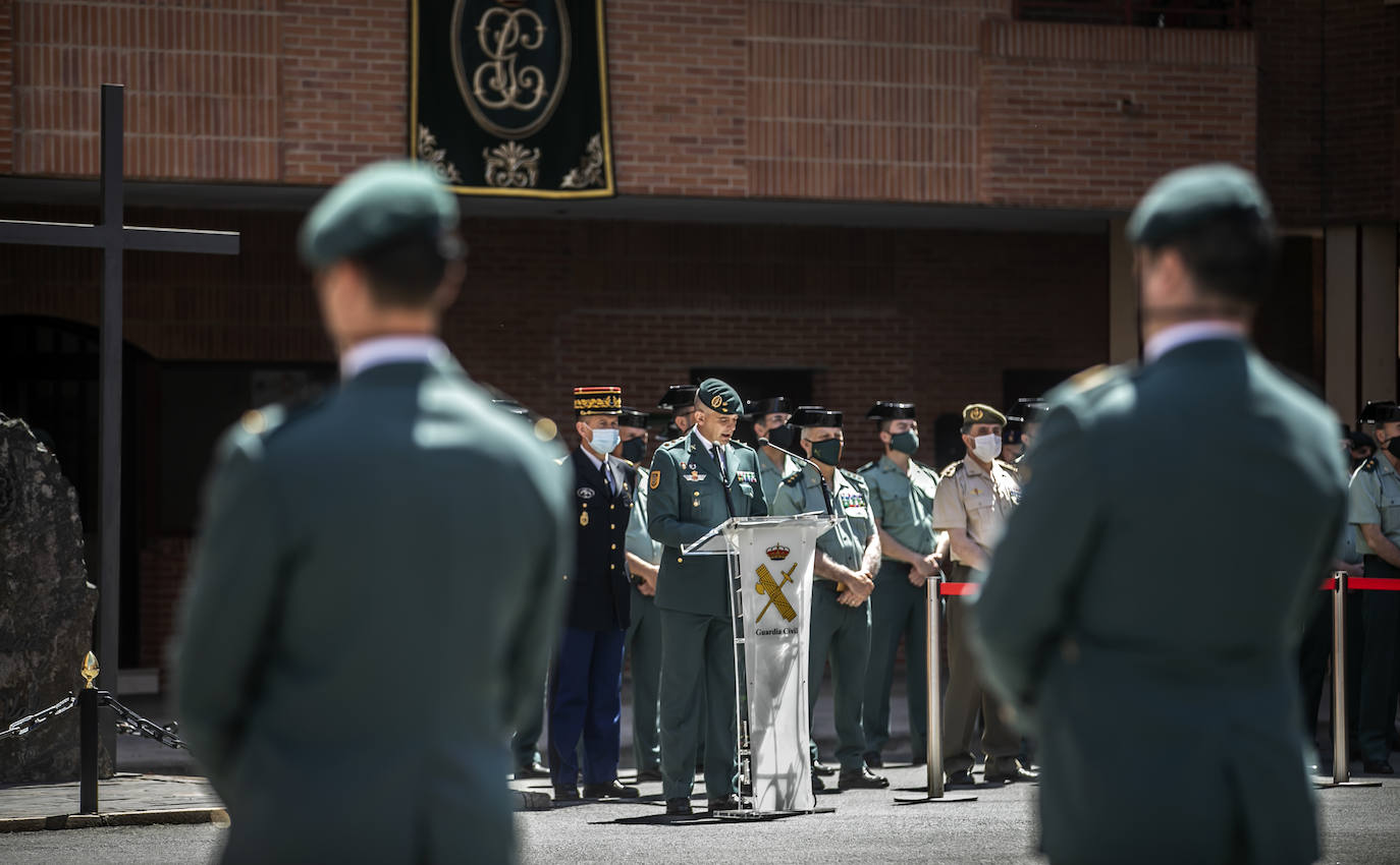 Fotos: Toman posesión los nuevos jefes de la Unidad de Acción Rural y del GAR de la Guardia Civil