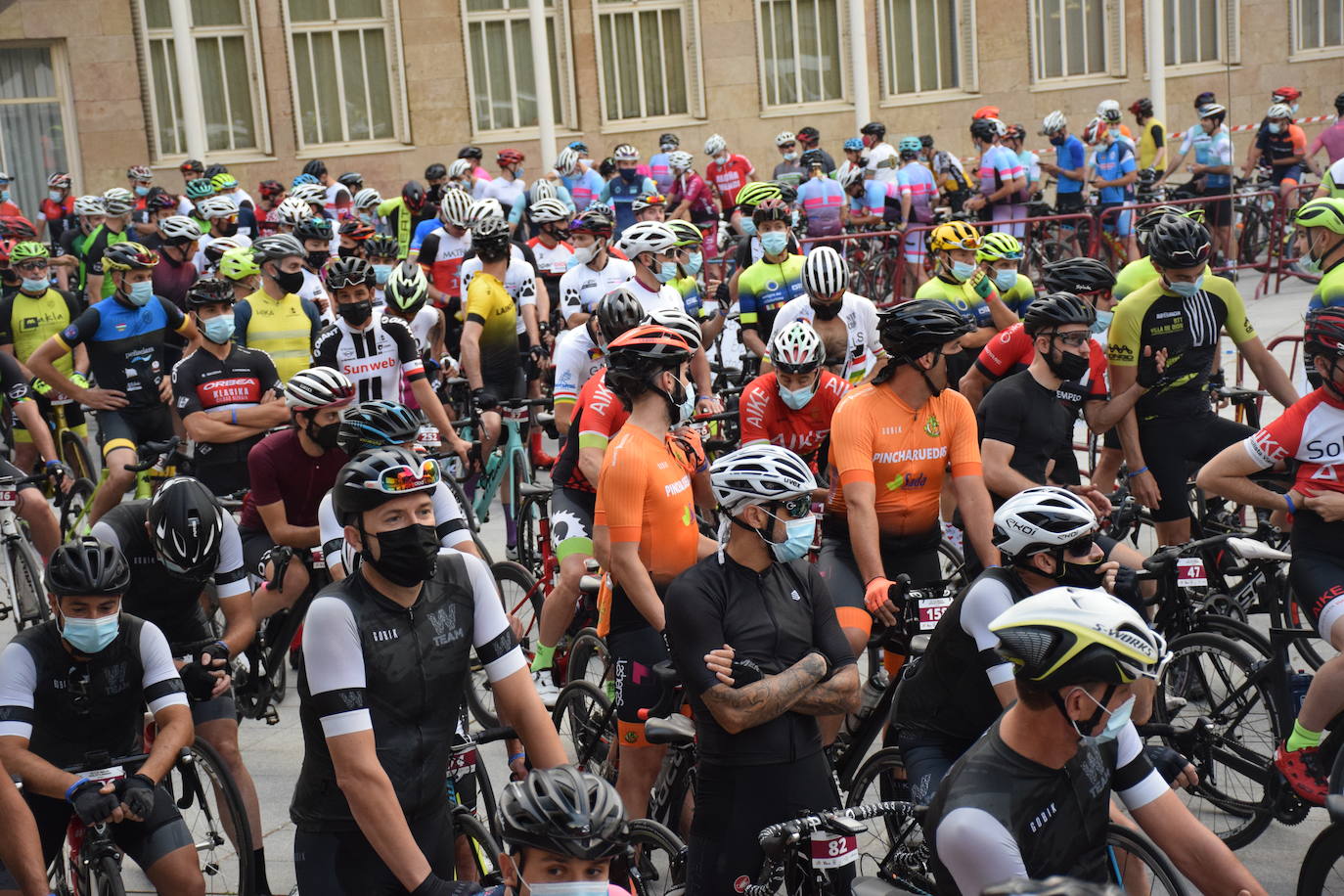 Fotos: La Cicloturista de La Rioja regresa en su cuarta edición con 300 ciclistas