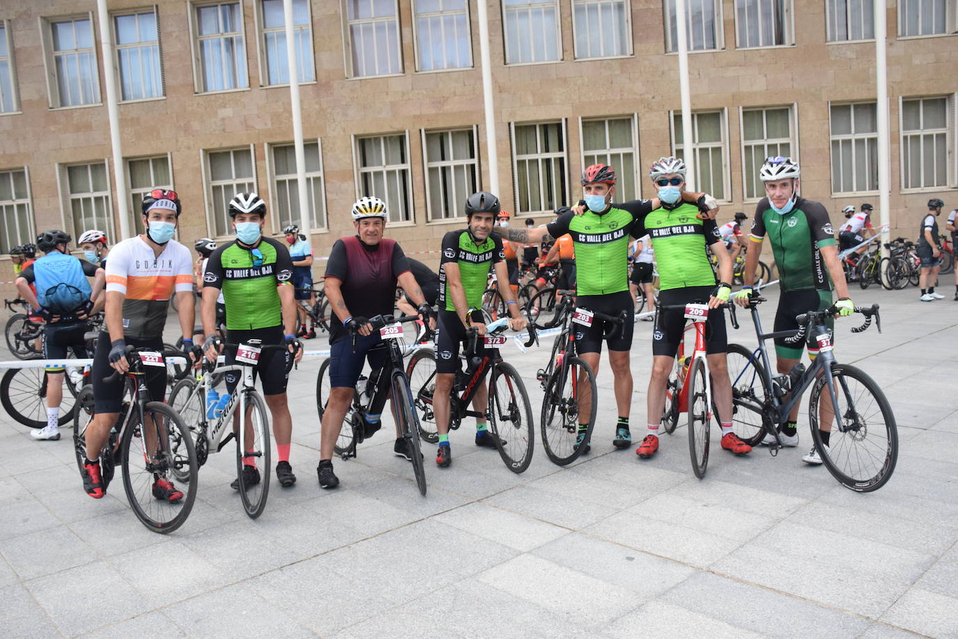 Fotos: La Cicloturista de La Rioja regresa en su cuarta edición con 300 ciclistas