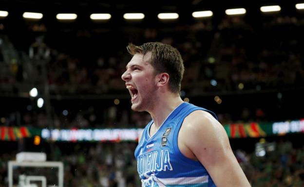 Doncic en el partido contra Lituania