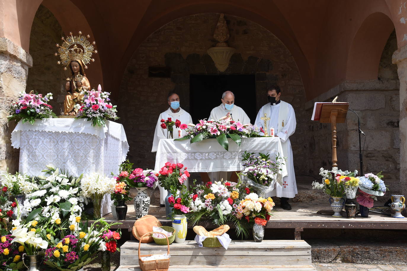 Fotos: Las imágenes de la Caridad Grande de Villoslada de Cameros