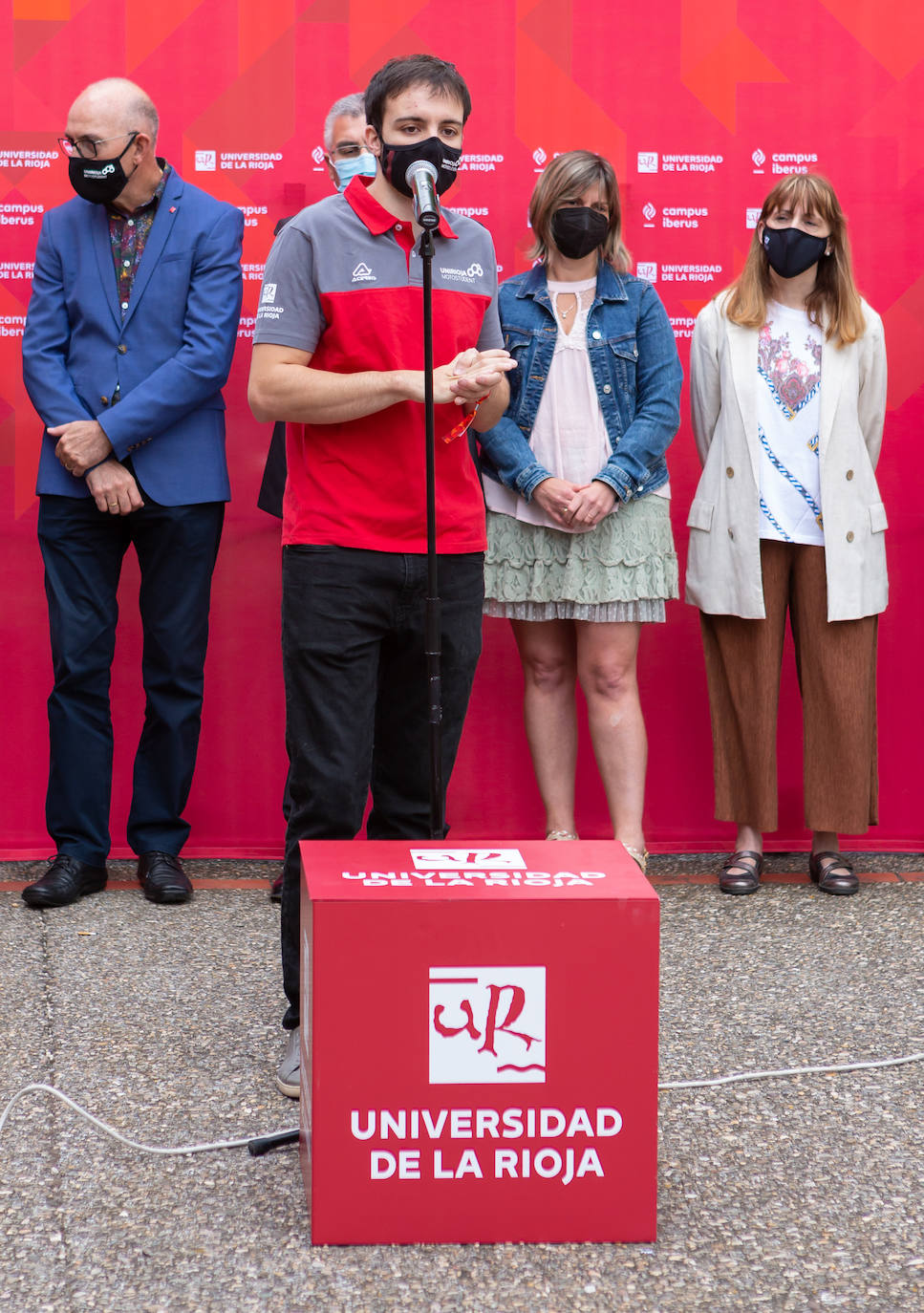 Fotos: La UR presenta la motocicleta que correrá en el Alcañiz