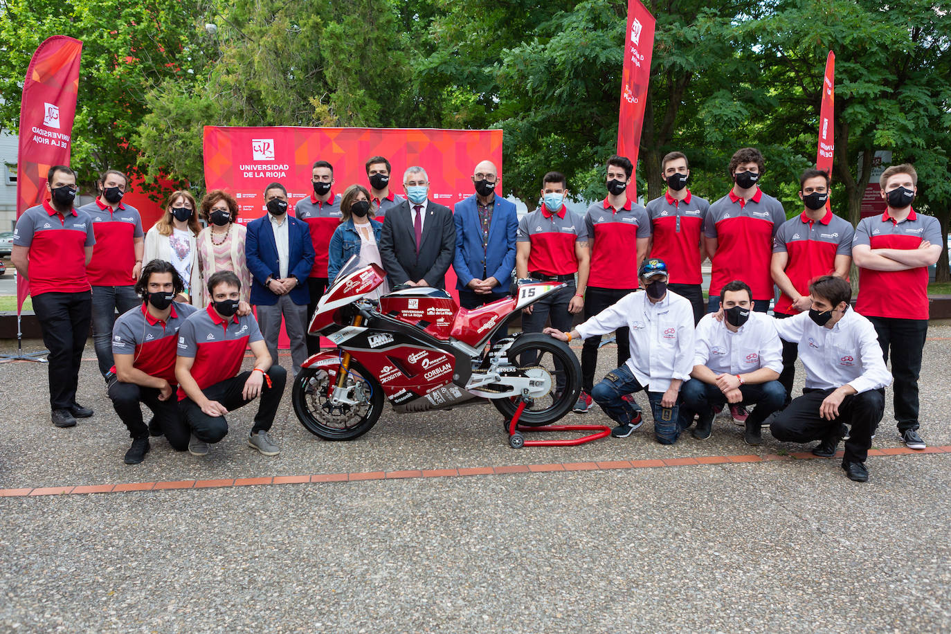 Fotos: La UR presenta la motocicleta que correrá en el Alcañiz