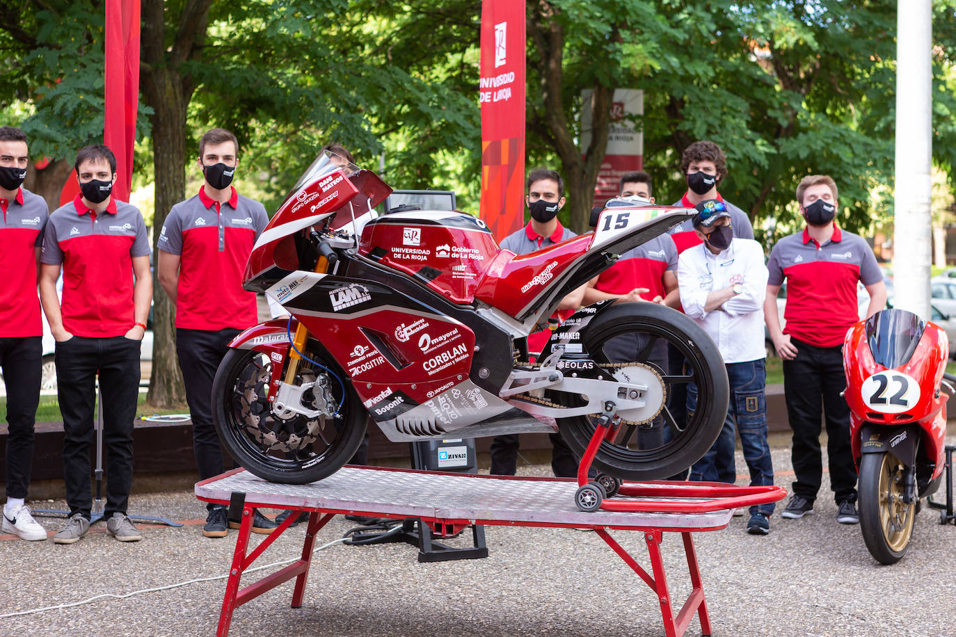 Fotos: La UR presenta la motocicleta que correrá en el Alcañiz