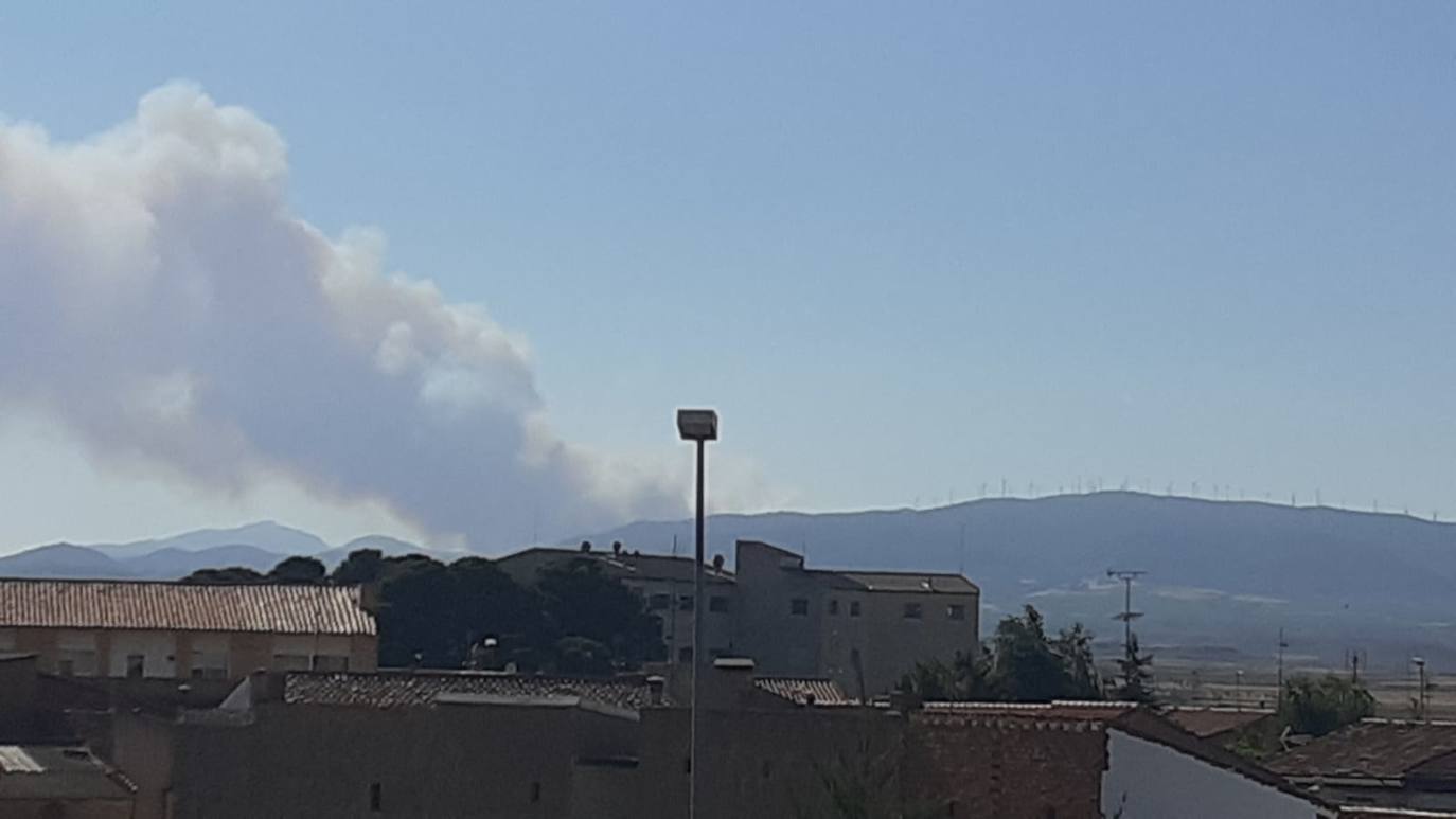 Incendio en Yerga: una columna que se ve desde kilómetros