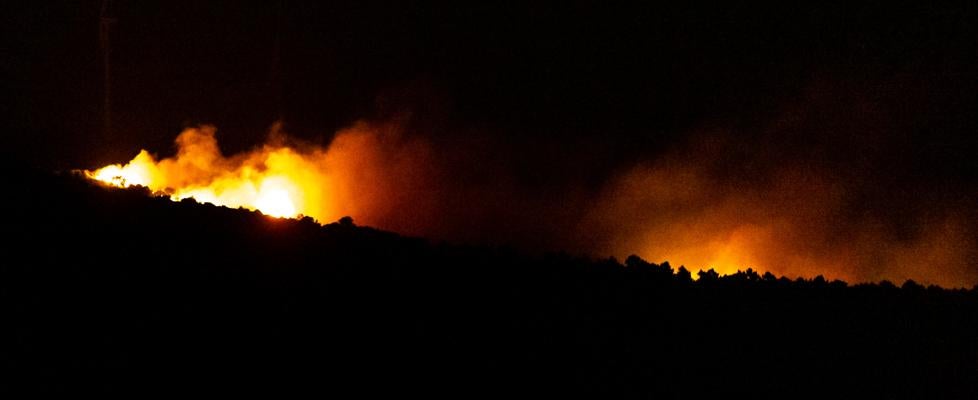 Incendio en Yerga, La Rioja: el aparcamiento de las piscinas de Grávalos fue la base de operaciones