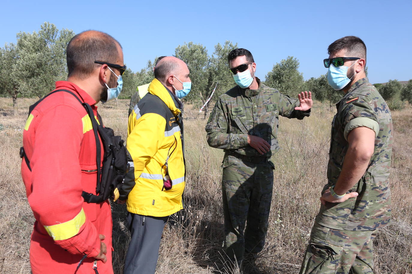 Fotos: La lucha contra el fuego, también el lunes