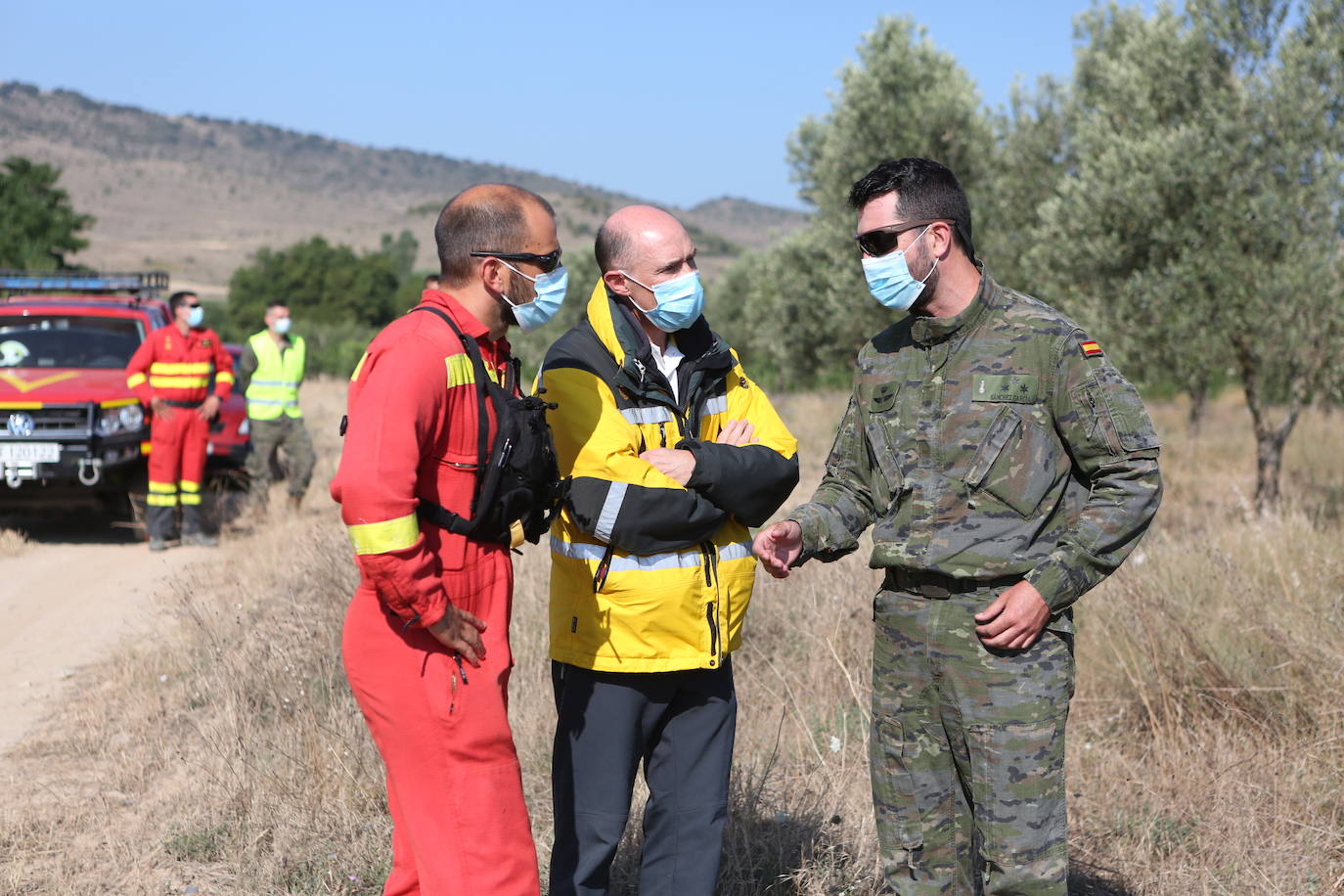 Fotos: La lucha contra el fuego, también el lunes