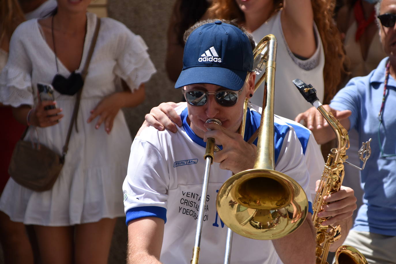 Fotos: Sonidos de charanga en Cervera
