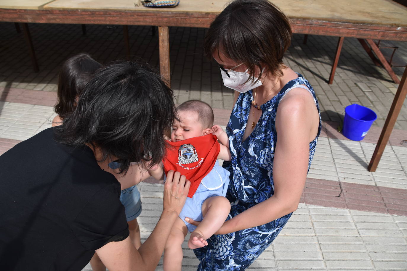 Fotos: Los cerveranos se ponen el pañuelo rojo
