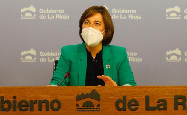 Sara Alba, consejera de Salud y portavoz del Gobierno de La Rioja, durante la rueda de prensa. 