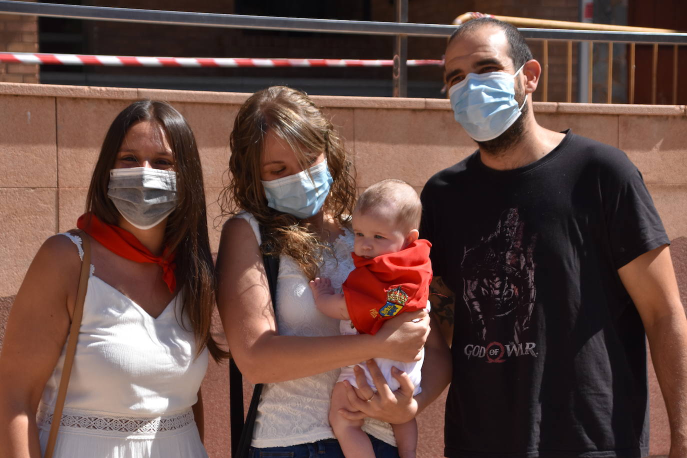 Imposición de pañuelos a los queleños nacidos en el último año.