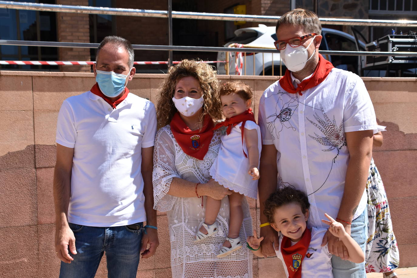 Imposición de pañuelos a los queleños nacidos en el último año.