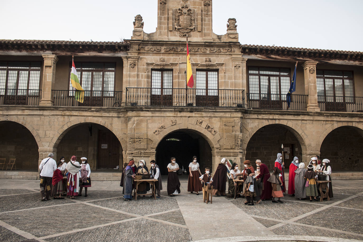 El estreno de la edición 2021, que brinda dos escenas, se saldó con un lleno del aforo, 250 sillas, y muchas personas de pie. 