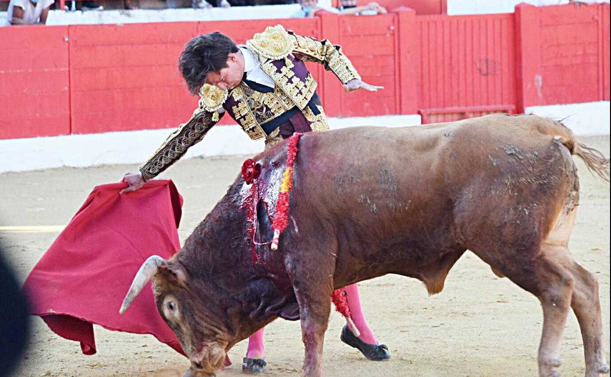 ¡Aquí hay un torero! Fabio Jiménez triunfa en Alfaro