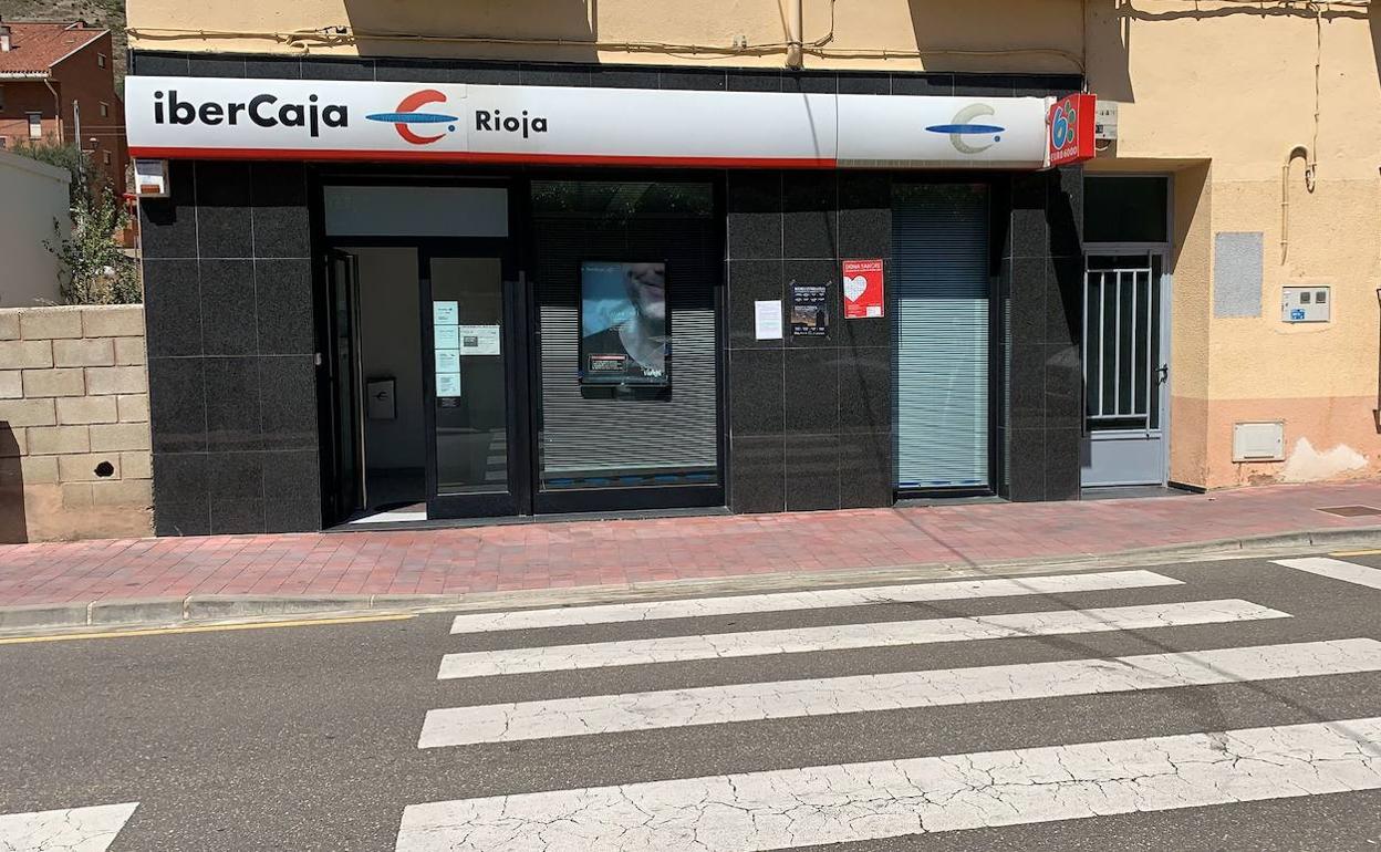 Sucursal de Ibercaja en Arnedillo. 