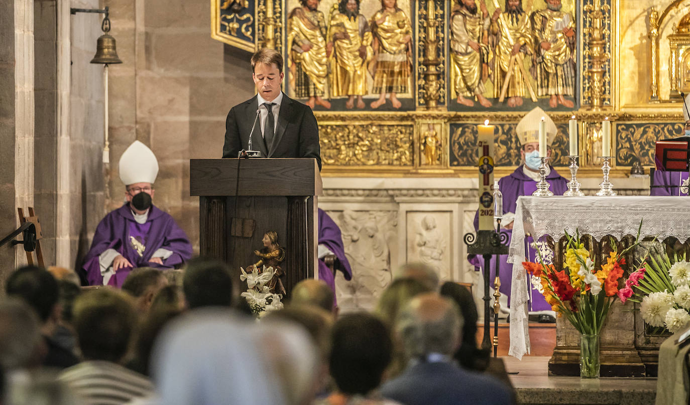 Fotos: Las imágenes del funeral de Martínez Somalo