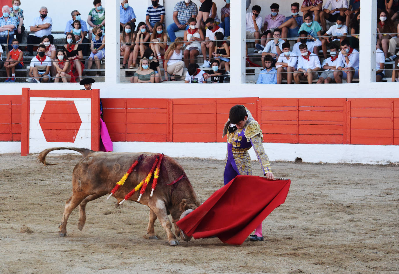 Cid de María cortó una oreja al segundo