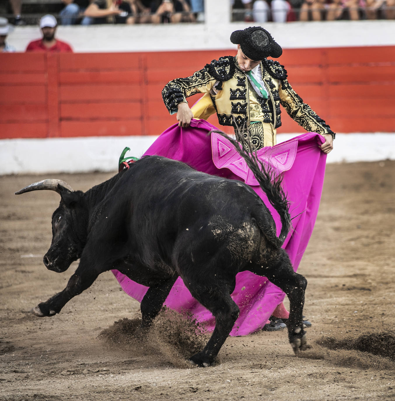 Jesús Romero corta dos orejas 