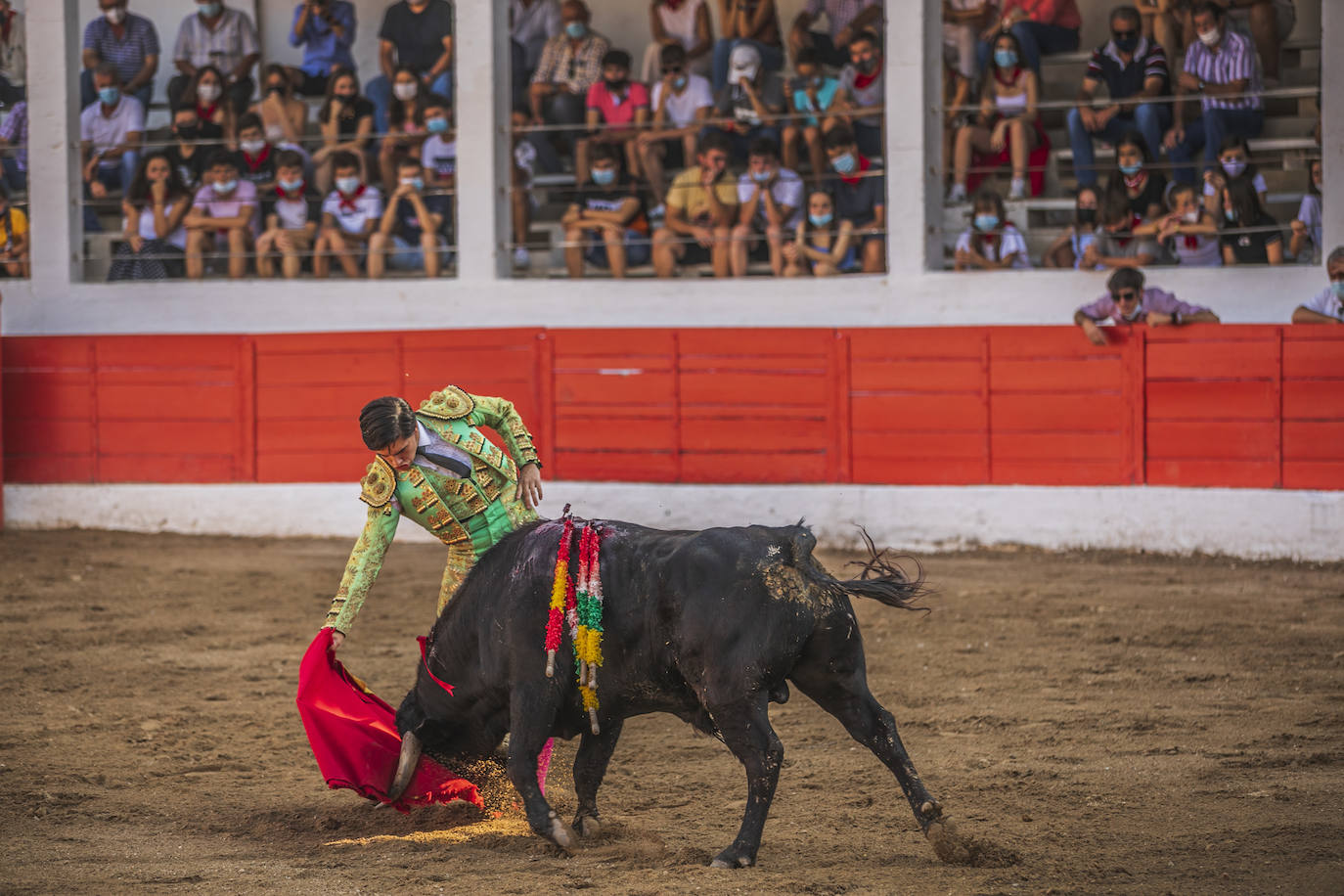 Jesús Romero corta dos orejas 