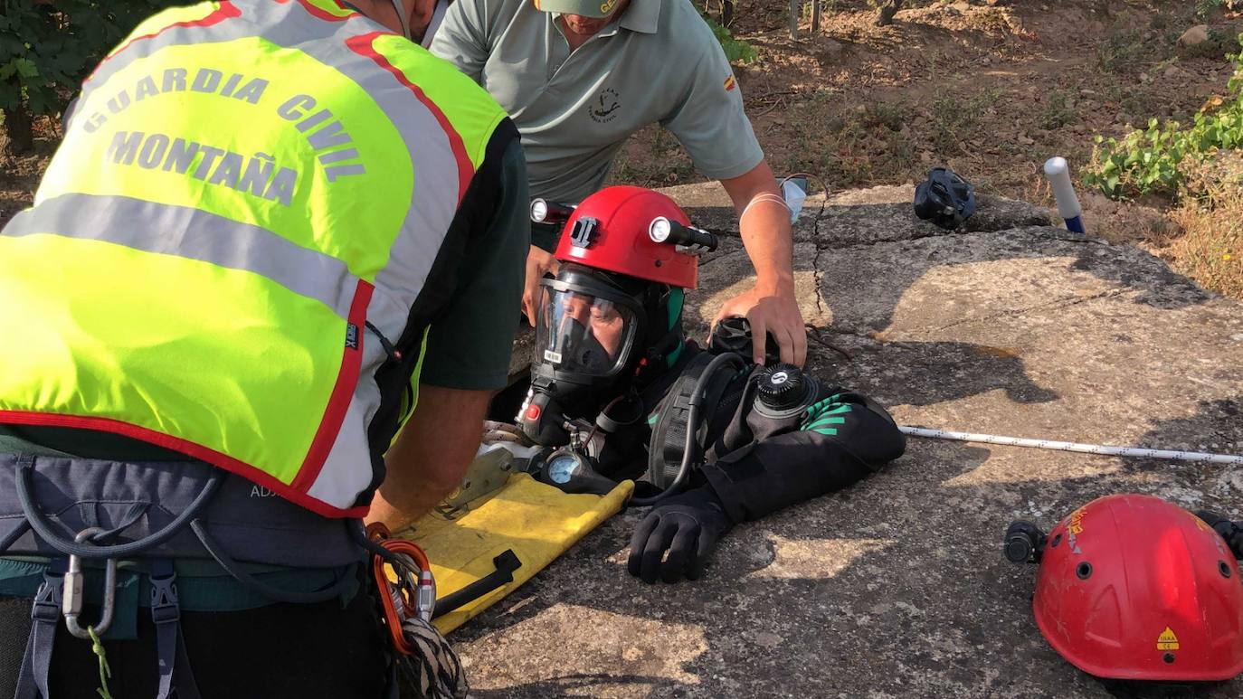 Fotos: La Guardia Civil continua con la búsqueda del desparecido en Entrena