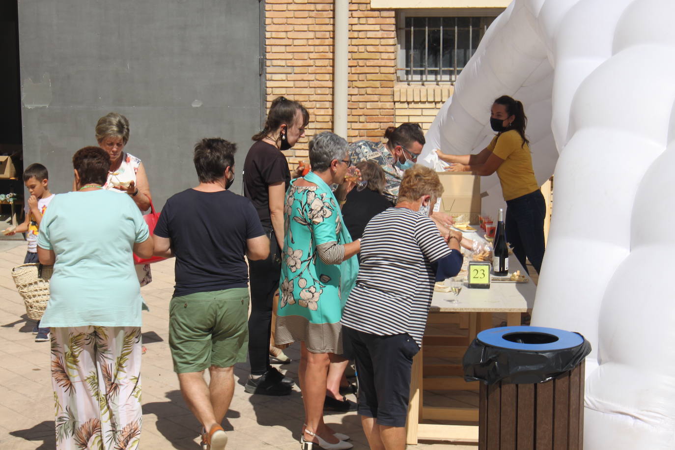 La cita muestra parte de las 52 empresas que trabajan y elaboran en la línea verde