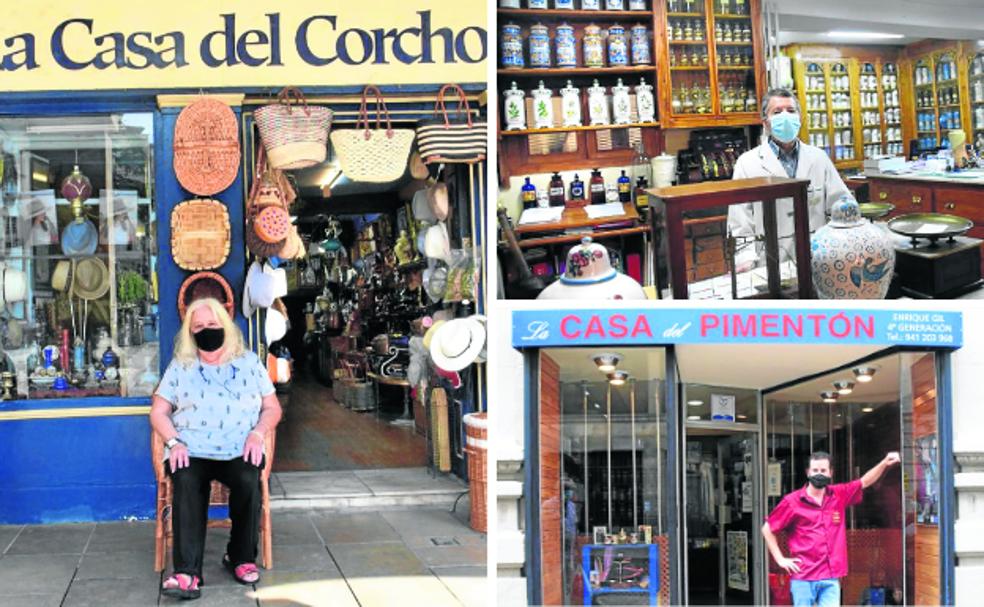 Fabienne Callens, en La Casa del Corcho; Carlos Martínez, en la trastienda de su farmacia; y Enrique Gil, cuarta generación de La Casa del Pimentón. 