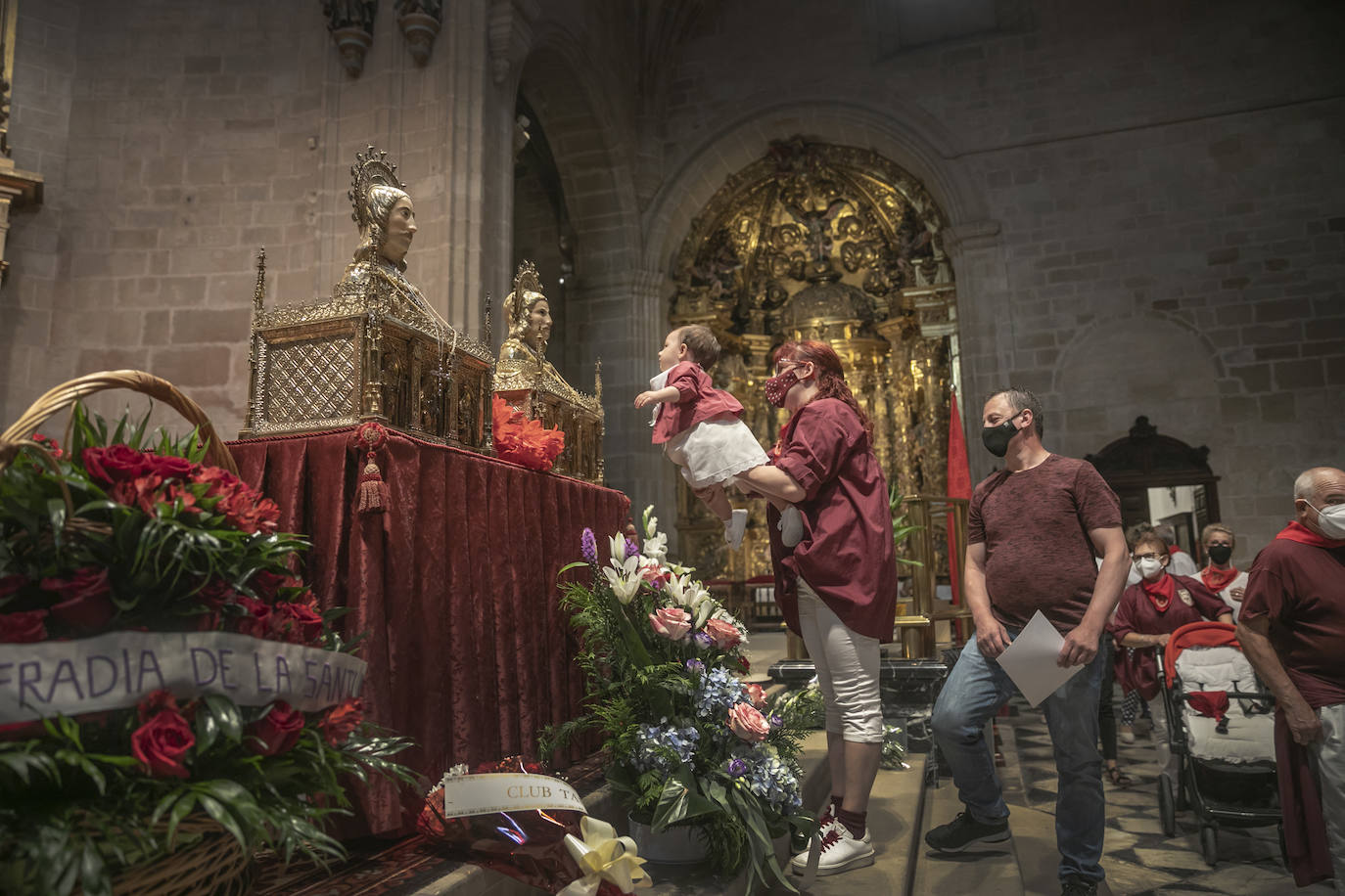 Fotos: Calahorra venera a sus patronos con emoción contenida