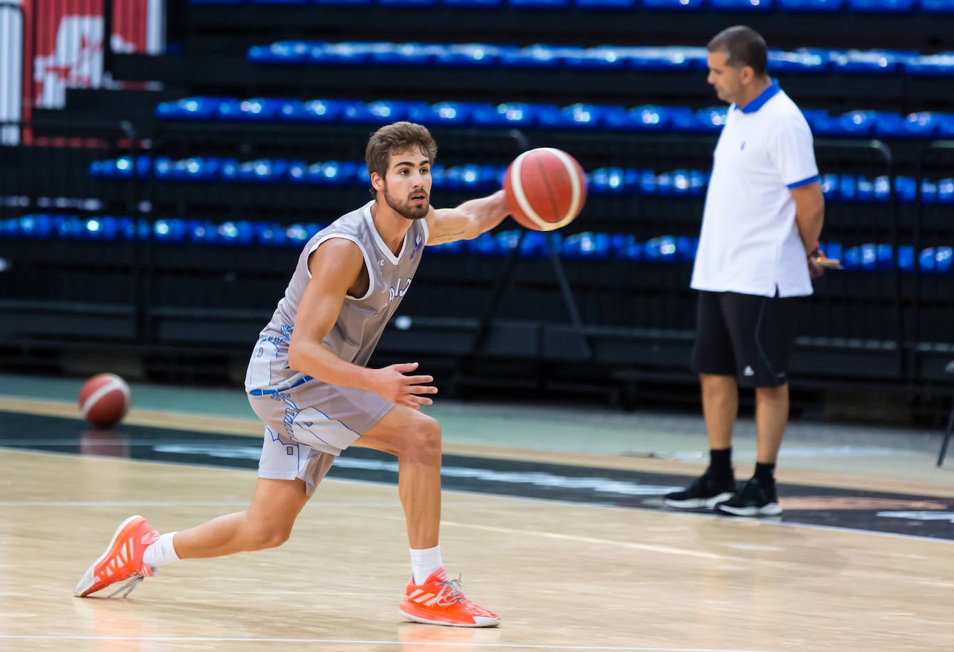 Fotos: El Clavijo empieza a preparar la temporada, su primer entrenamiento