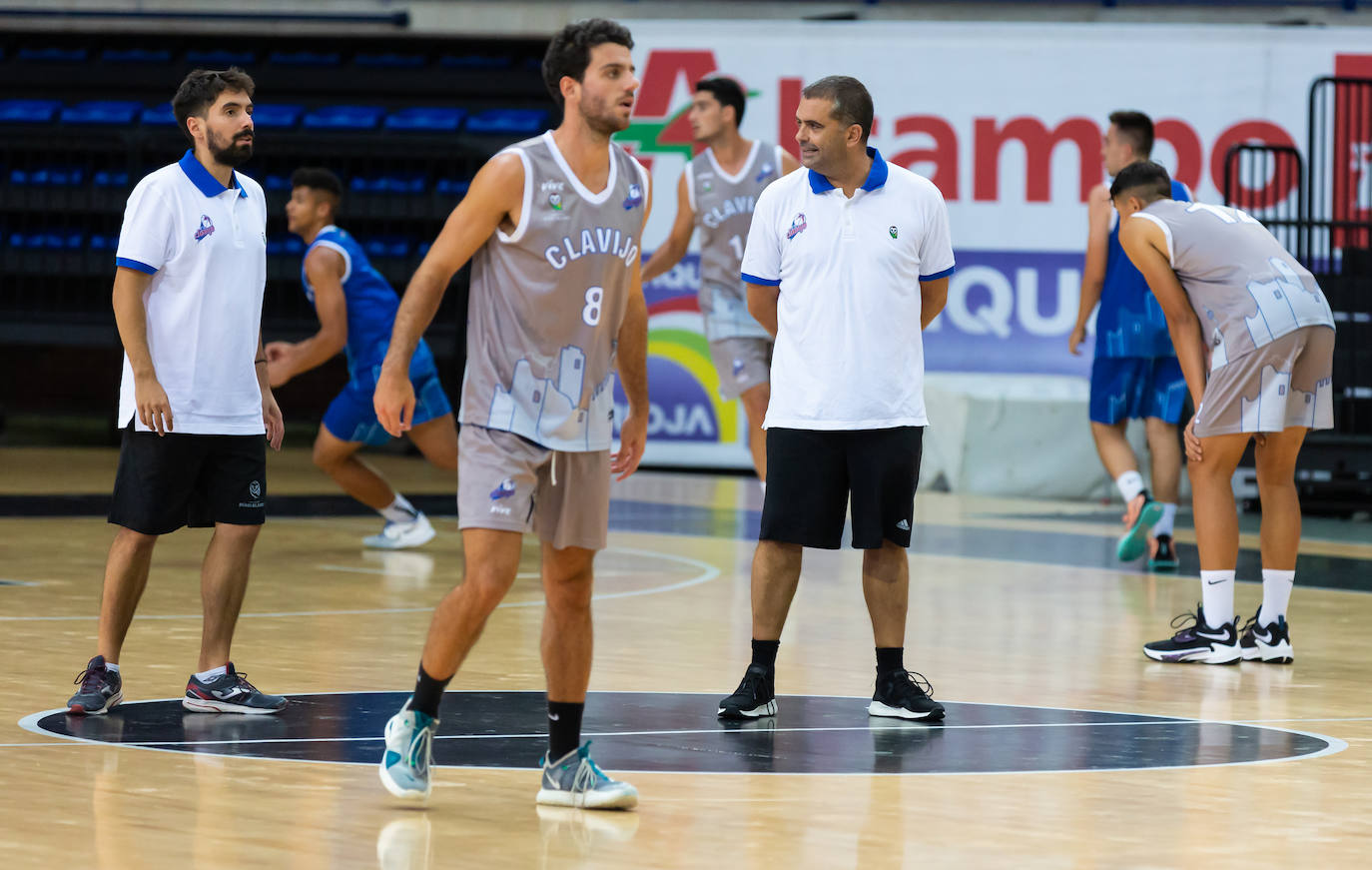 Fotos: El Clavijo empieza a preparar la temporada, su primer entrenamiento