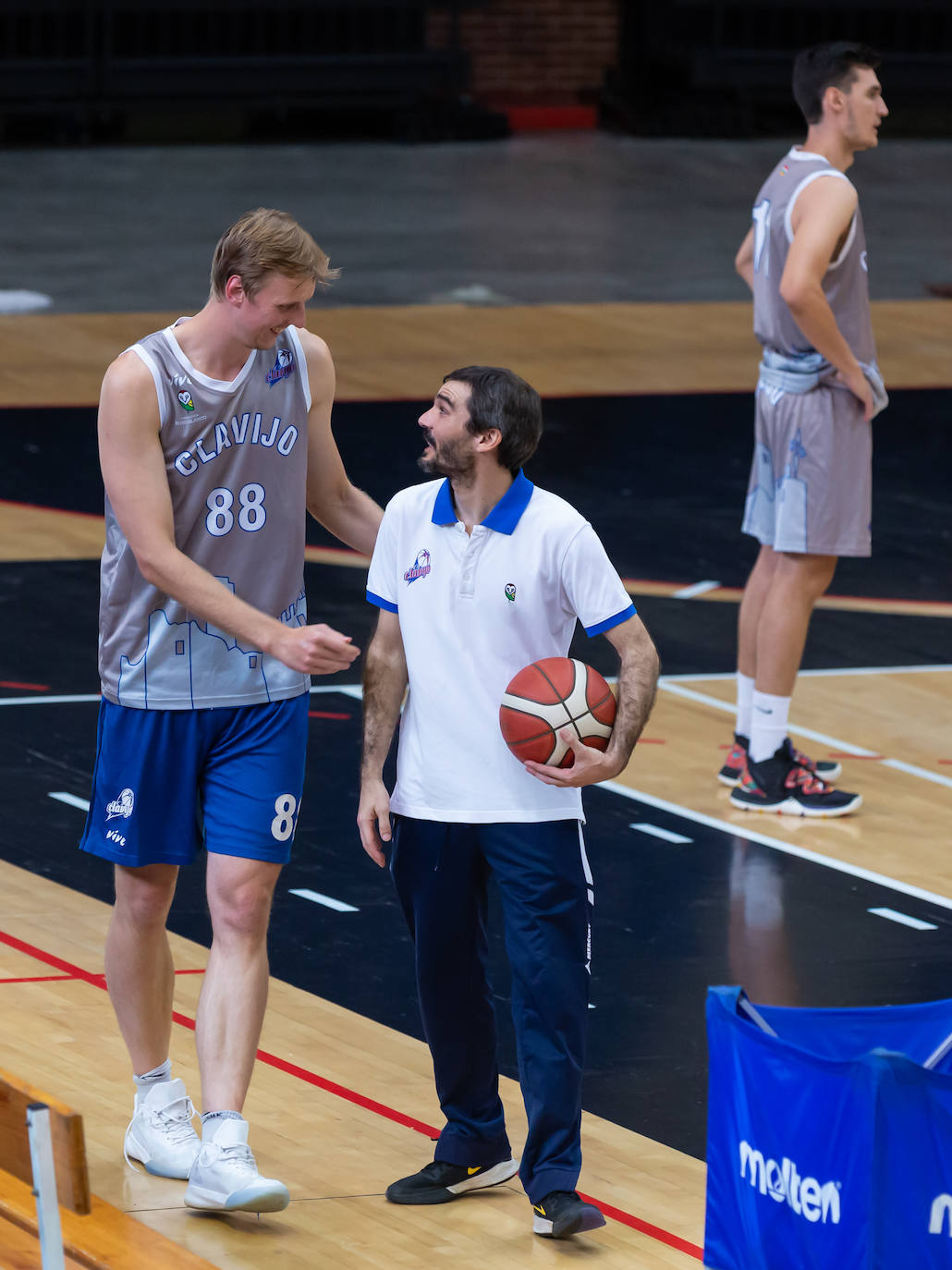 Fotos: El Clavijo empieza a preparar la temporada, su primer entrenamiento