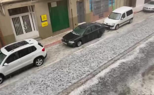 VÍDEO | Las calles de Quel se convierten en ríos