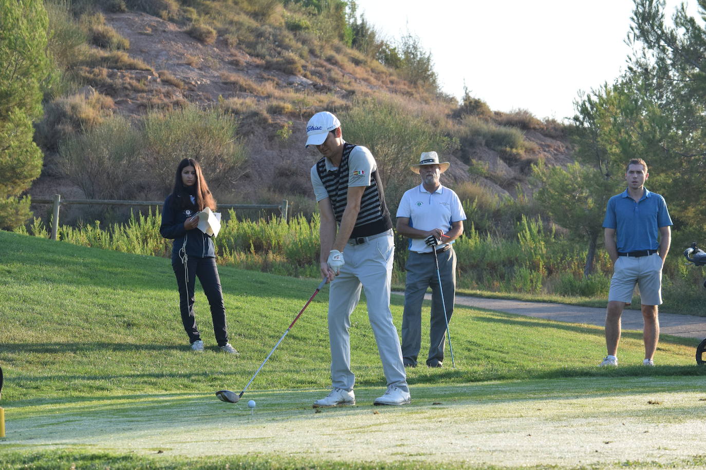 Los participantes en el torneo de patrocinadores de la Liga de Golf y Vino disfrutaron de un gran día de golf en El Campo de Logroño. 