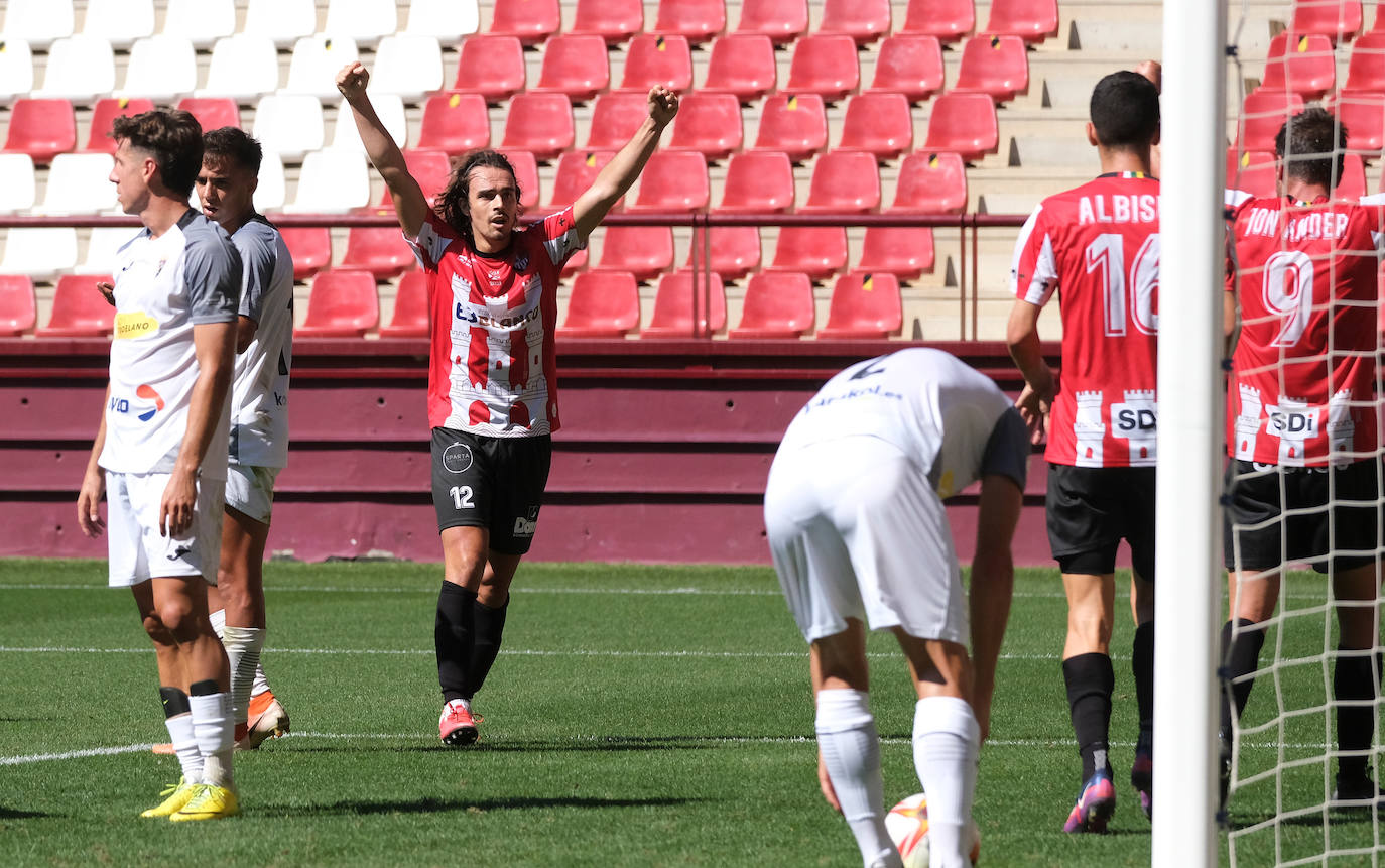 Fotos: El partido SD Logroñés-Tudelano, en imágenes