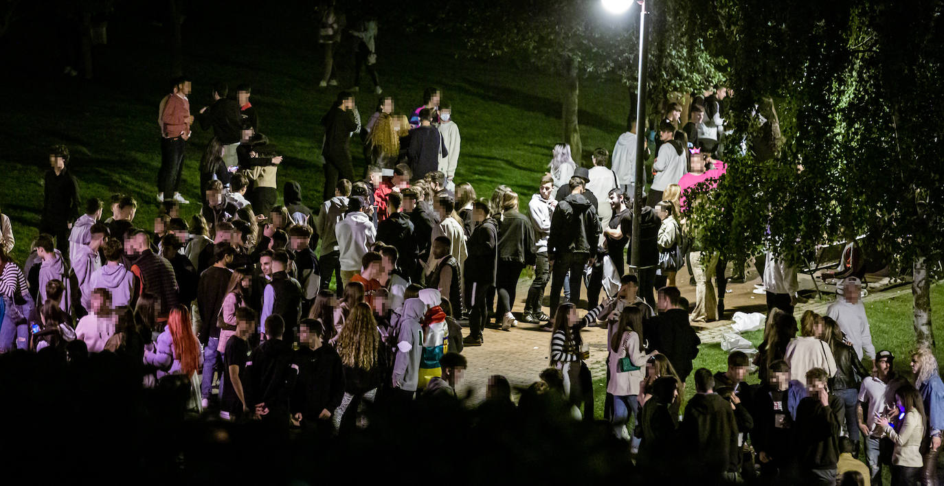 Los jóvenes se trasladaron desde el Casco Antiguo de la ciudad hasta el parque de la capital riojana
