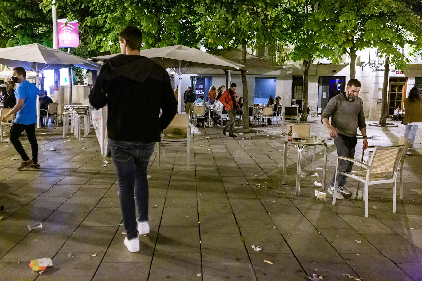 Los jóvenes se trasladaron desde el Casco Antiguo de la ciudad hasta el parque de la capital riojana