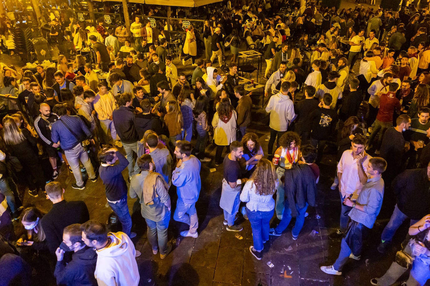Los jóvenes se trasladaron desde el Casco Antiguo de la ciudad hasta el parque de la capital riojana