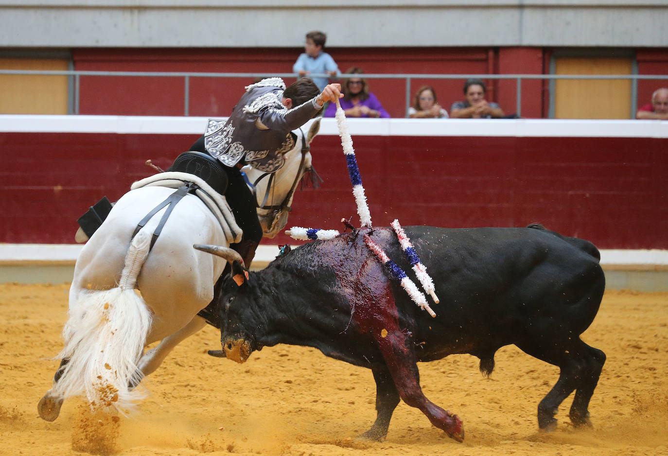 Guillermo Hermoso de Mendoza ha sido el gran triunfador de la tarde al cortar tres orejas