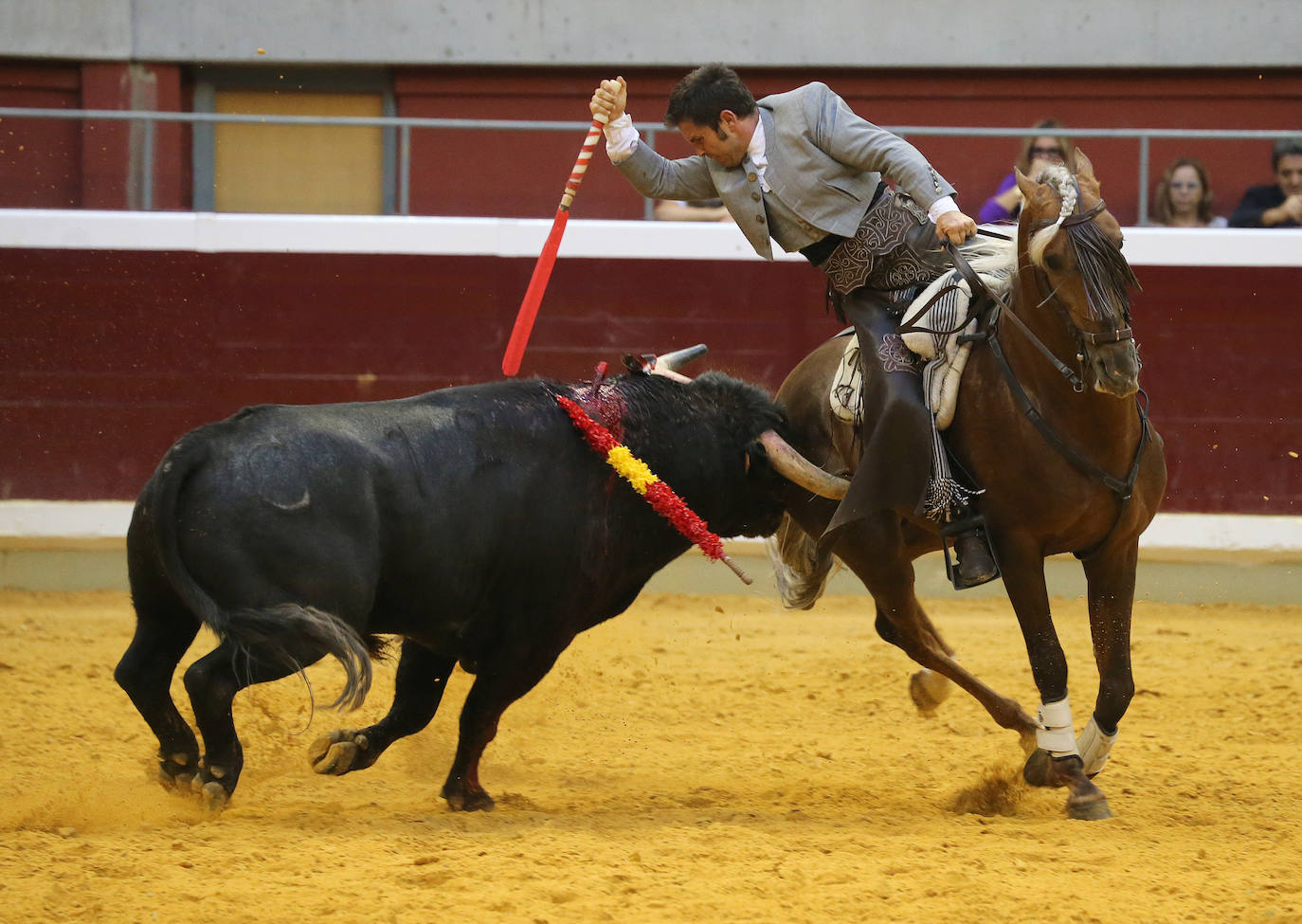 Guillermo Hermoso de Mendoza ha sido el gran triunfador de la tarde al cortar tres orejas