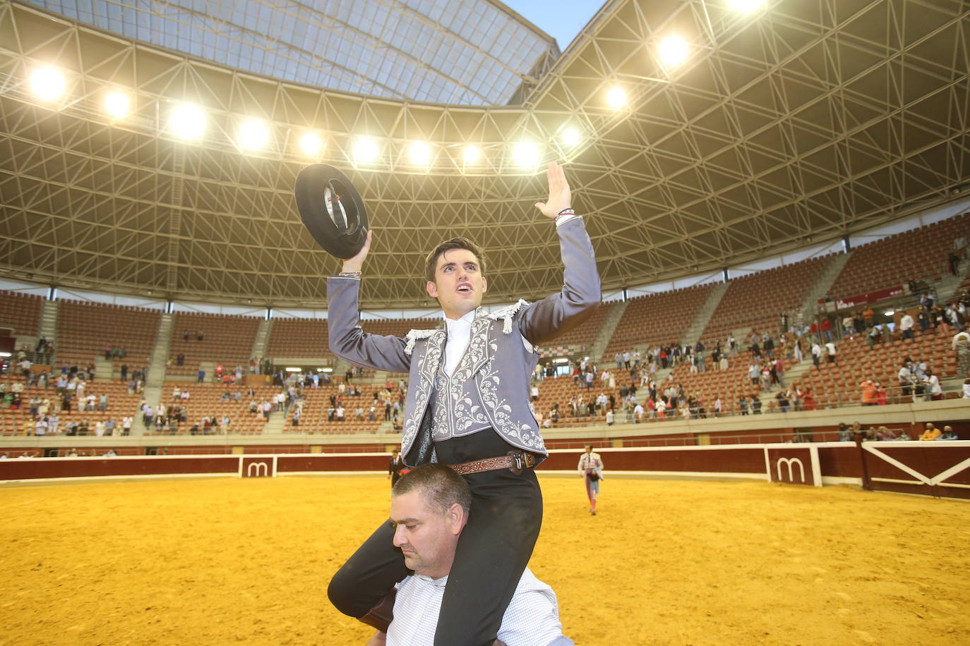 Guillermo Hermoso de Mendoza ha sido el gran triunfador de la tarde al cortar tres orejas
