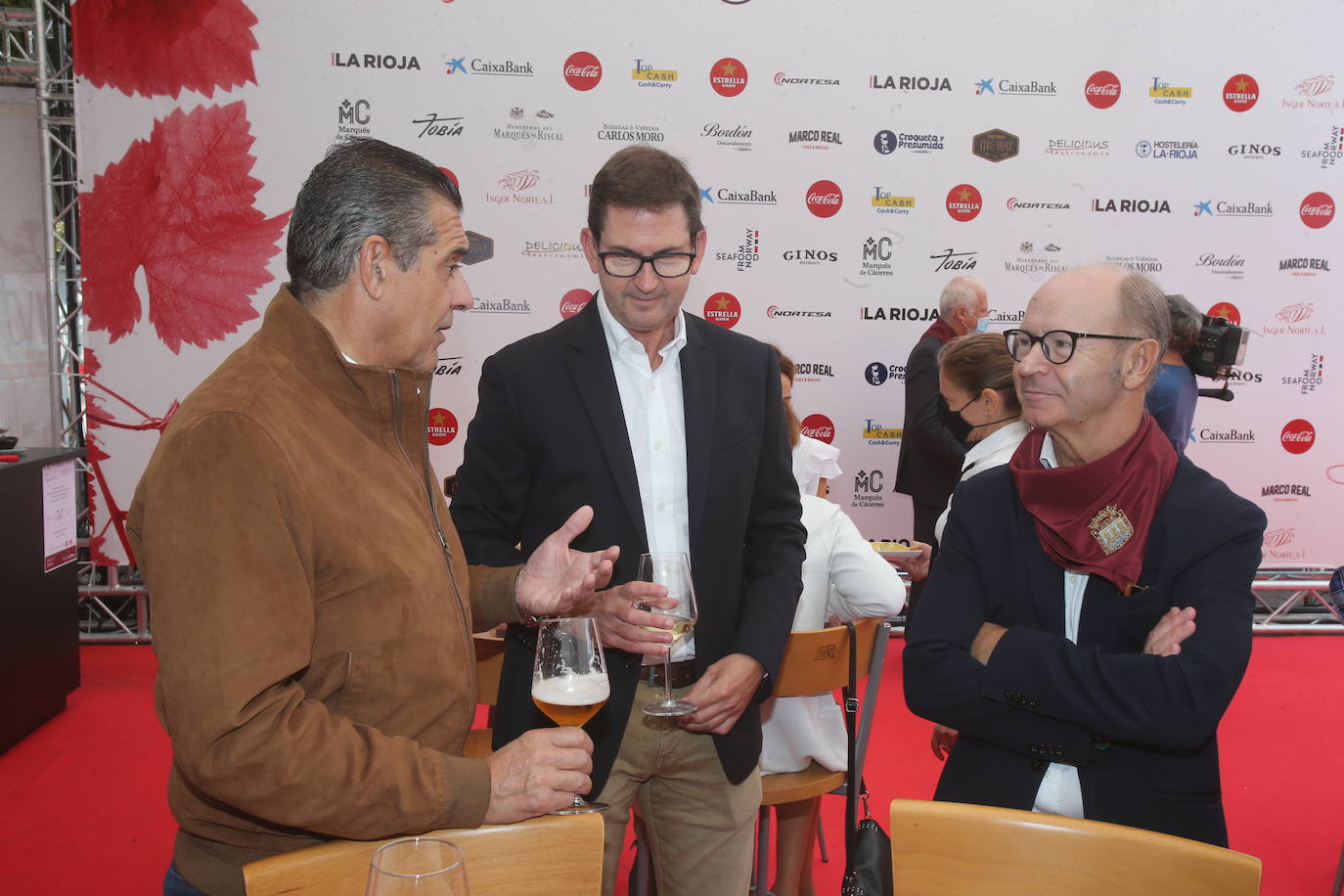 Buen ambiente de nuevo en el enclave de El Espolón en una jornada protagonizada por Delicious Gastronomía y los vinos de Marqués de Riscal