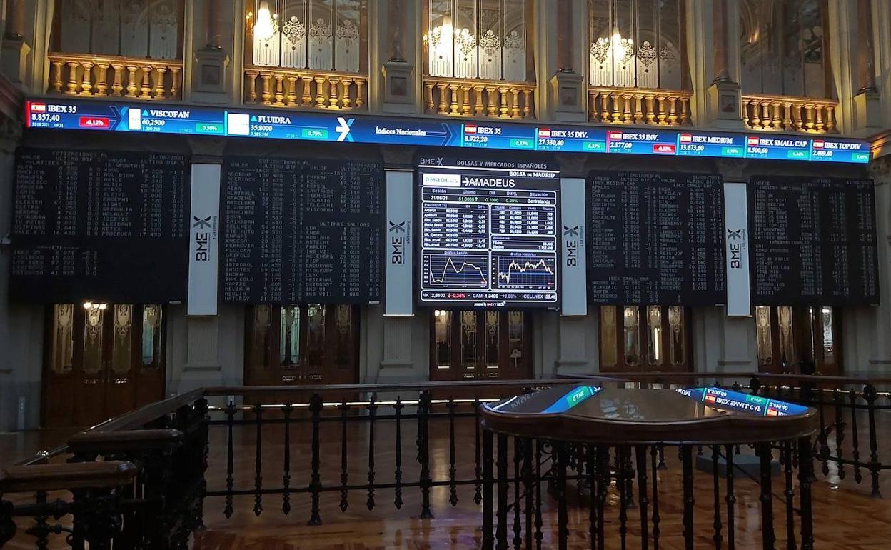 Interior de la Bolsa de Madrid. 