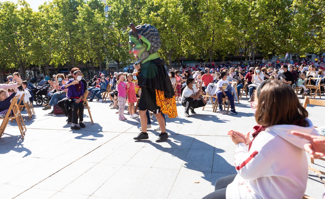 Fotos: Los Gigantes y cabezudos reaparecen en Logroño