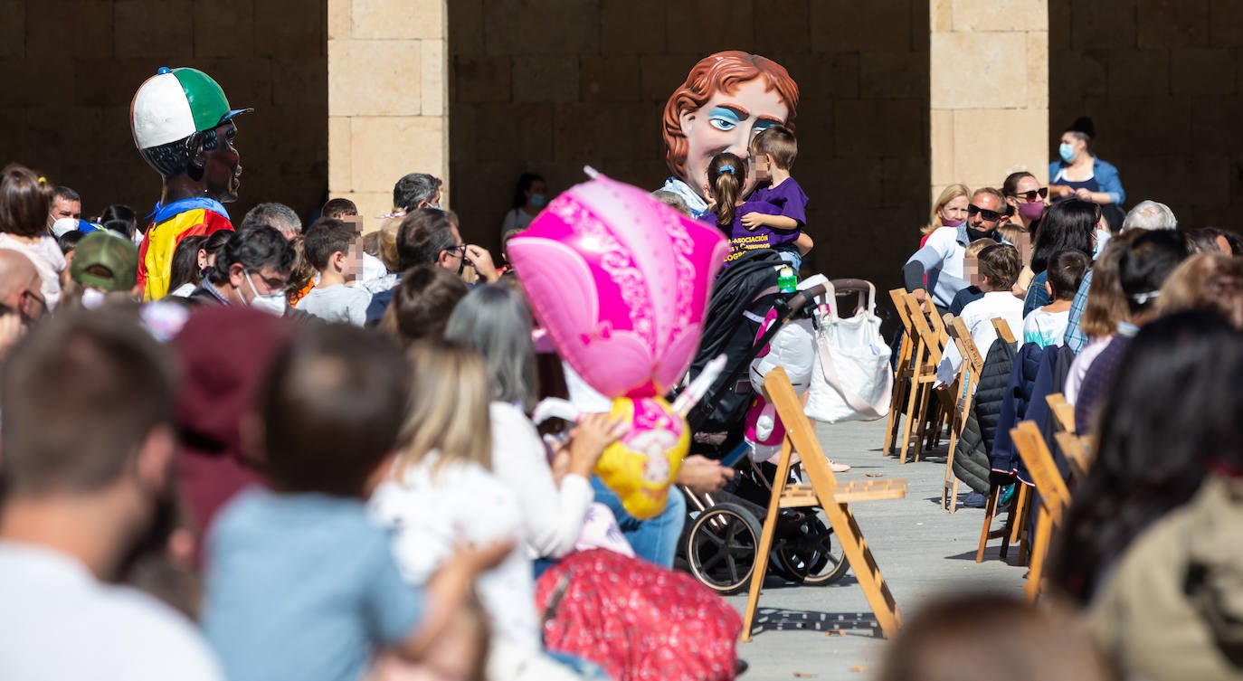 Fotos: Los Gigantes y cabezudos reaparecen en Logroño