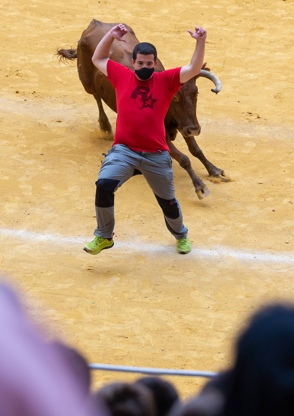 Fotos: Promesas de las acrobacias en La Ribera