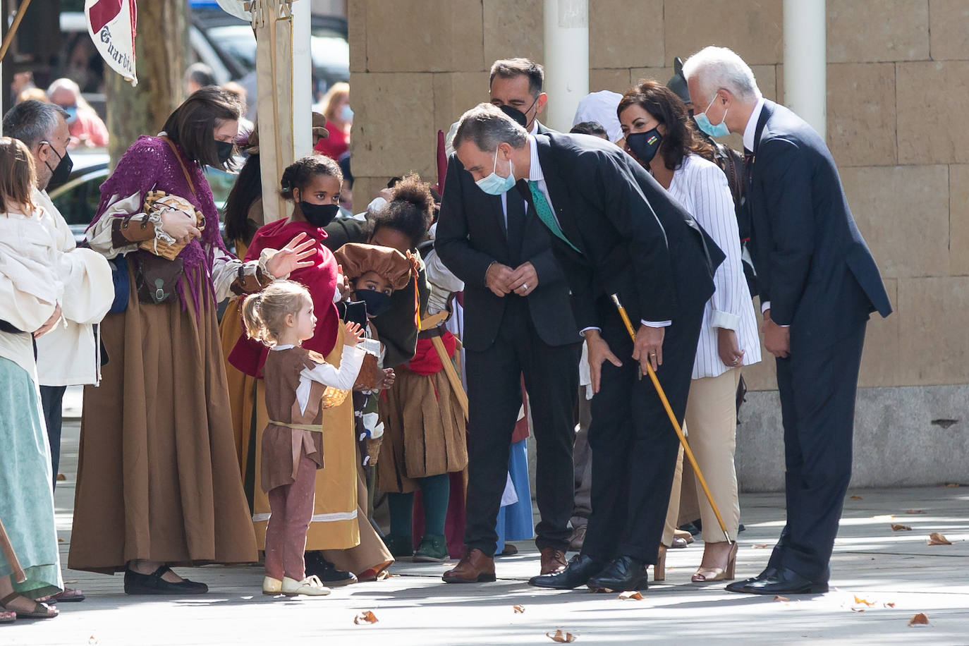 Fotos: Un caluroso recibimiento al rey Felipe VI en Logroño