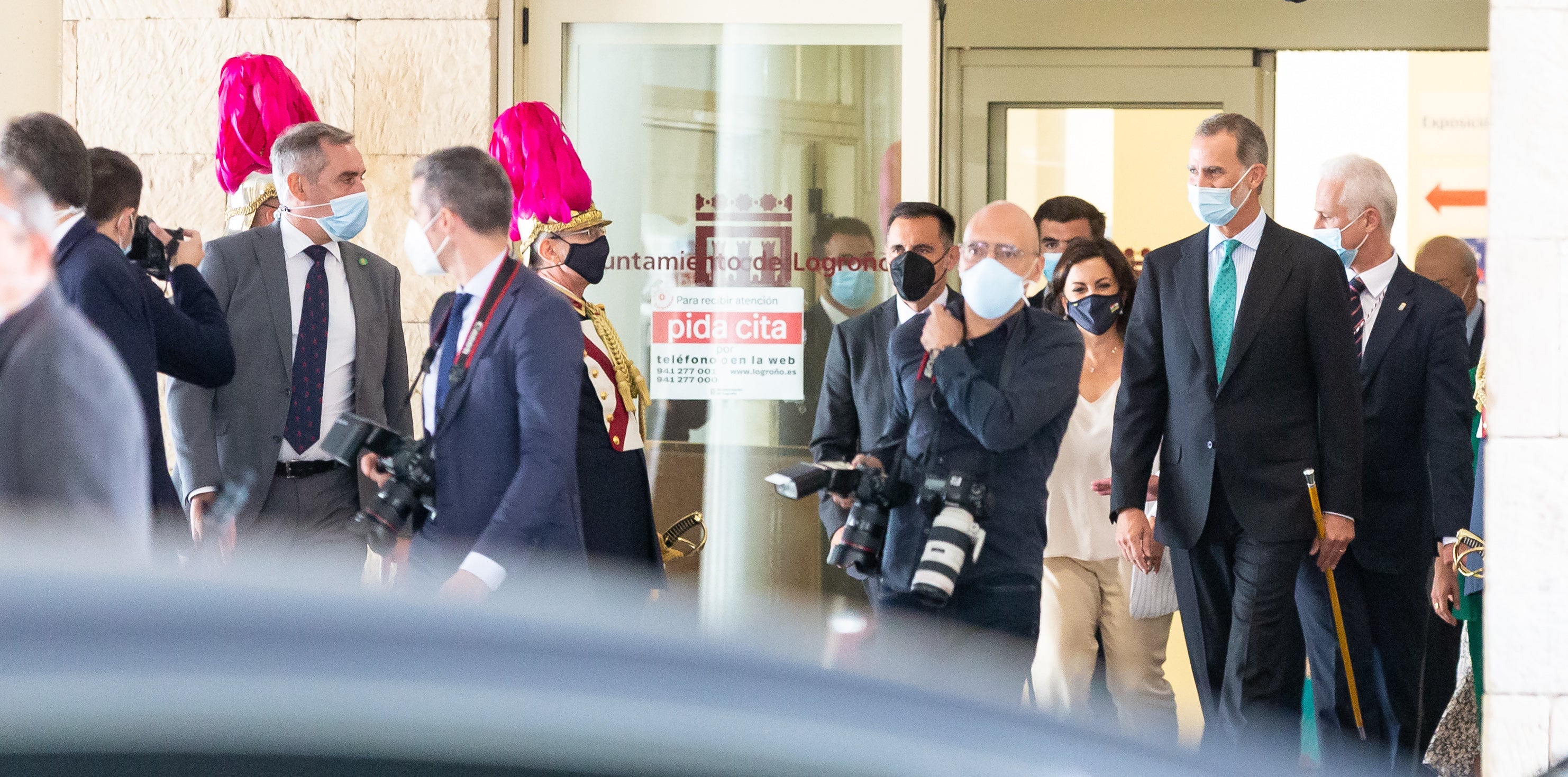 Fotos: Un caluroso recibimiento al rey Felipe VI en Logroño