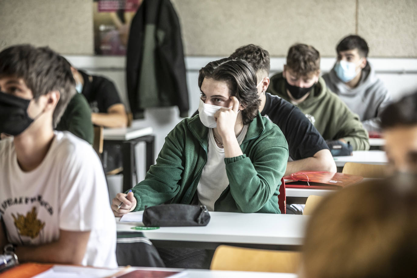 Fotos: Los universitarios regresan al campus de la UR en el primer día de un curso