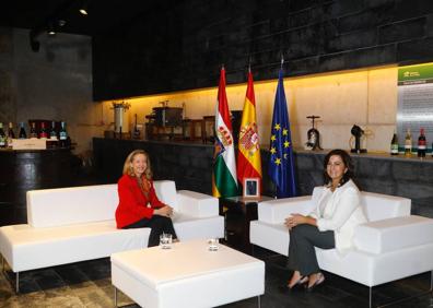 Imagen secundaria 1 - Andreu y Calviño, en algunos momentos del encuentro. 