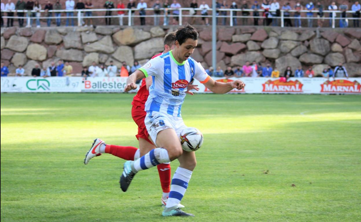 El najerino Orodea, en el partido contra el Ardoi, no podrá jugar hoy ante la Peña Sport. 